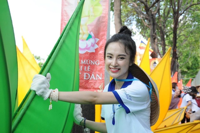 Angela Phương Trinh gây sốt với cơ bụng 6 múi sau thời gian ở ẩn - 11 Angela Phương Trinh gây sốt với cơ bụng 6 múi sau thời gian ở ẩn - 11