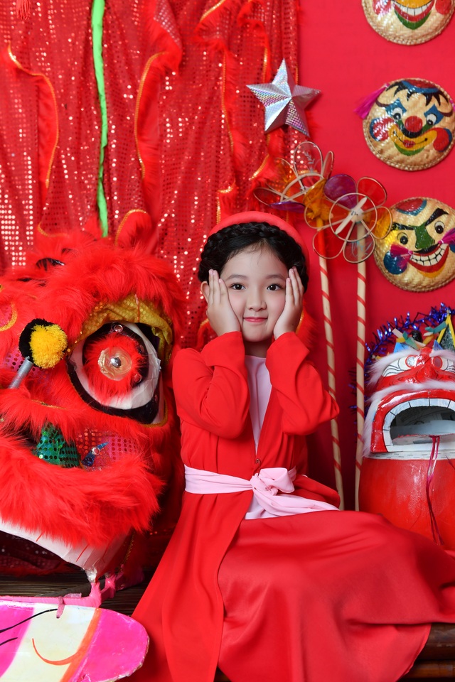 Chị Hằng Nga phiên bản nhí diện trang phục truyền thống đón Trung thu - 10 Chị Hằng Nga phiên bản nhí diện trang phục truyền thống đón Trung thu - 10