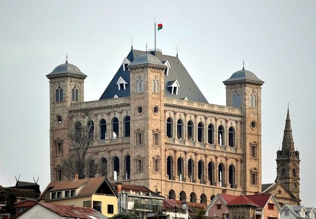 Khám phá châu Phi qua những “viên ngọc” kiến trúc - 22 Khám phá châu Phi qua những “viên ngọc” kiến trúc - 22