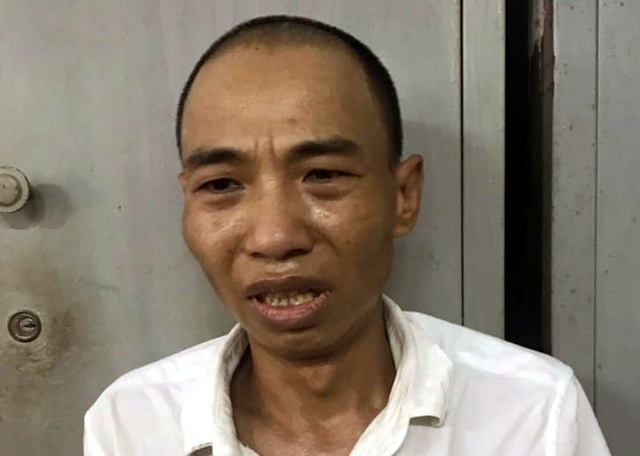 Tên trộm xe máy bị người dân “tóm sống” - 1 Tên trộm xe máy bị người dân “tóm sống” - 1