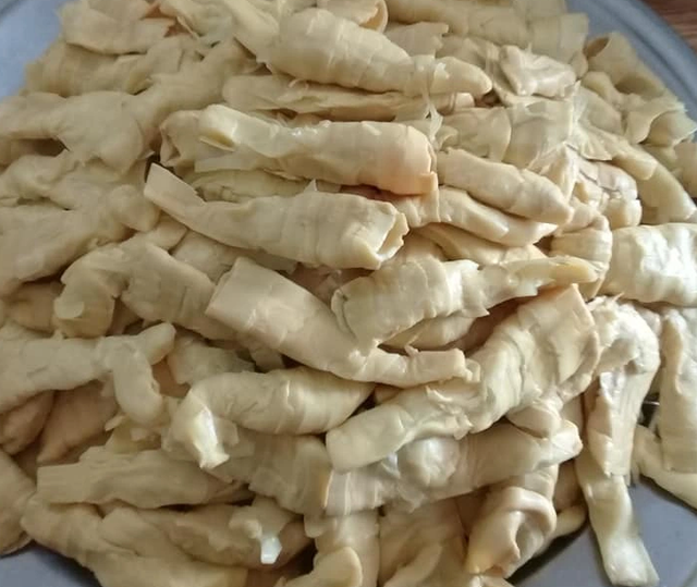 Khách bỏ nguyên bàn tiệc đắt đỏ, chỉ để ăn món măng khô - 1 Khách bỏ nguyên bàn tiệc đắt đỏ, chỉ để ăn món măng khô - 1