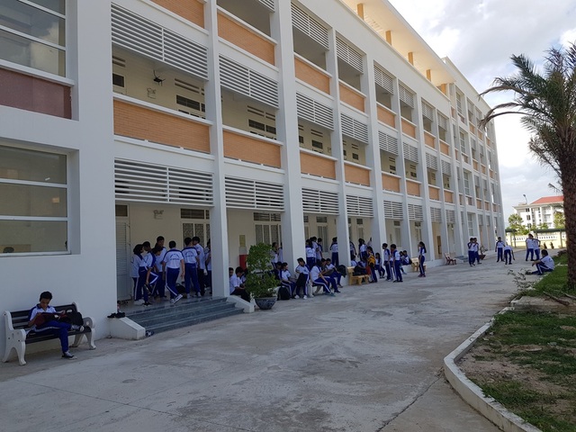 Ngôi trường ở Khánh Hòa có thí sinh lần đầu lọt vào trận chung kết năm Olympia - 3 Ngôi trường ở Khánh Hòa có thí sinh lần đầu lọt vào trận chung kết năm Olympia - 3