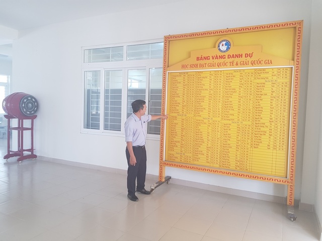 Ngôi trường ở Khánh Hòa có thí sinh lần đầu lọt vào trận chung kết năm Olympia - 4 Ngôi trường ở Khánh Hòa có thí sinh lần đầu lọt vào trận chung kết năm Olympia - 4