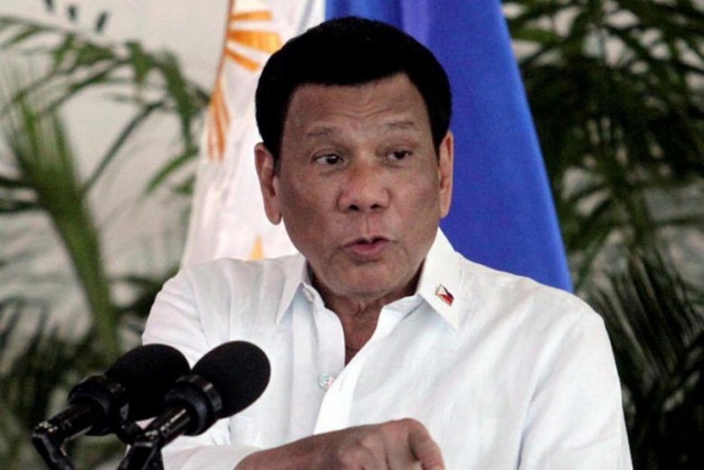 Tổng thống Philippines cho phép người dân bắn quan chức tham nhũng - 1