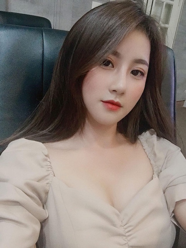 Nữ CĐV hot nhất trận U23 Việt Nam “hạ gục” Thái Lan giờ ra sao? - 4 Nữ CĐV hot nhất trận U23 Việt Nam “hạ gục” Thái Lan giờ ra sao? - 4