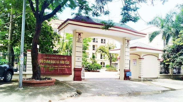 19 đảng viên có con được nâng điểm thi ở Hòa Bình bị “khiển trách” - 1 19 đảng viên có con được nâng điểm thi ở Hòa Bình bị “khiển trách” - 1