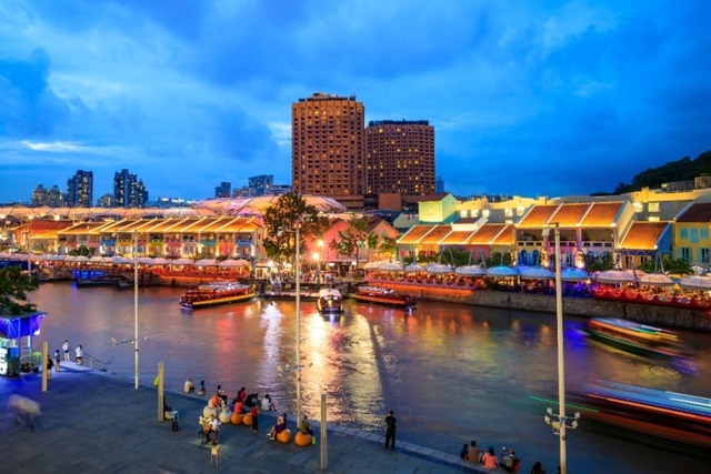 Clark Quay – Khu phố lịch sử thu hút đông khách du lịch tại Singapore. Nguồn: Shutterstock