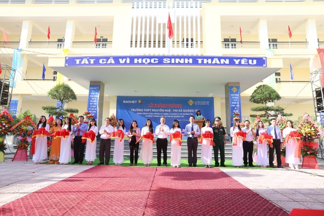 Tập đoàn Bảo Việt đồng hành cùng thế hệ trẻ Việt Nam dịp khai trường, xây dựng trường học tại Quảng Trị - 2 Tập đoàn Bảo Việt đồng hành cùng thế hệ trẻ Việt Nam dịp khai trường, xây dựng trường học tại Quảng Trị - 2