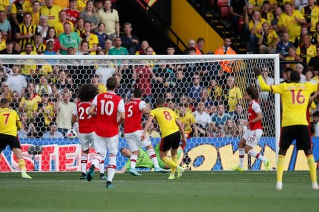 Watford 2-2 Arsenal:  Một điểm khó nhọc của 