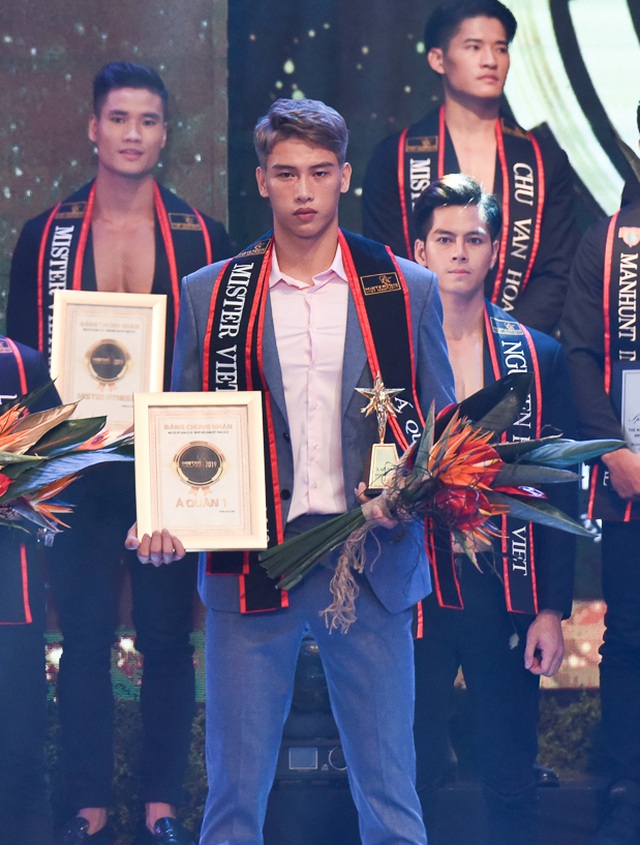 Quý ông Việt Nam 2019 gây sốc khi quyết định trao 2 giải Quán quân - 19 Quý ông Việt Nam 2019 gây sốc khi quyết định trao 2 giải Quán quân - 19