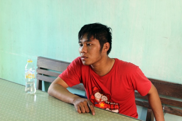 Truy tố đối tượng dùng súng điện cướp tiệm vàng - 1 Truy tố đối tượng dùng súng điện cướp tiệm vàng - 1