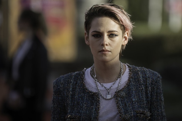 Kristen Stewart nam tính xuất hiện tại Pháp - 5 Kristen Stewart nam tính xuất hiện tại Pháp - 5