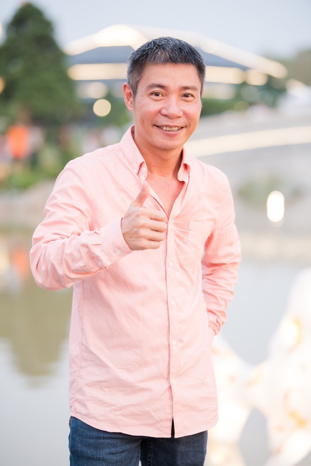 NSND Công Lý tiết lộ: Theo vai vế, Á hậu Thụy Vân là chị họ - 15 NSND Công Lý tiết lộ: Theo vai vế, Á hậu Thụy Vân là chị họ - 15