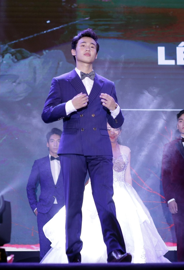 Nữ sinh đa tài, xinh đẹp đăng quang Đại sứ trường Ams 2019 - 10 Nữ sinh đa tài, xinh đẹp đăng quang Đại sứ trường Ams 2019 - 10