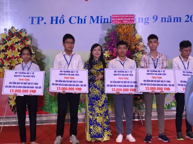 Bộ trưởng Bộ Y tế: Sớm đổi tên trường ĐH Y dược TP.HCM thành ĐH Sức khỏe - 5 Bộ trưởng Bộ Y tế: Sớm đổi tên trường ĐH Y dược TP.HCM thành ĐH Sức khỏe - 5