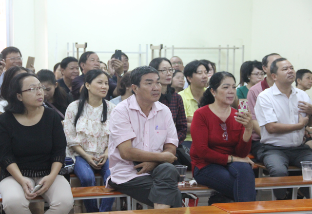Bầu Hội phụ huynh, ai cũng... cúi gằm mặt - 2 Bầu Hội phụ huynh, ai cũng... cúi gằm mặt - 2