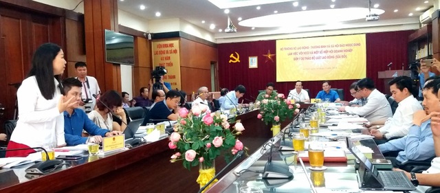 Doanh nghiệp phải tuyển lao động 50 tuổi để... chống thiếu hụt nhân công - 2 Doanh nghiệp phải tuyển lao động 50 tuổi để... chống thiếu hụt nhân công - 2