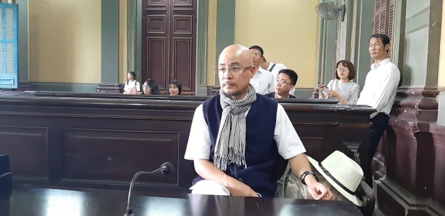 Xử kín vụ án ly hôn của vợ chồng ông chủ cà phê Trung Nguyên - 5 Xử kín vụ án ly hôn của vợ chồng ông chủ cà phê Trung Nguyên - 5