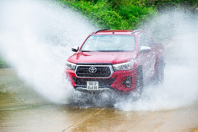 Tại sao Hilux xứng đáng là “chiếc bán tải đầu tiên”? - 2