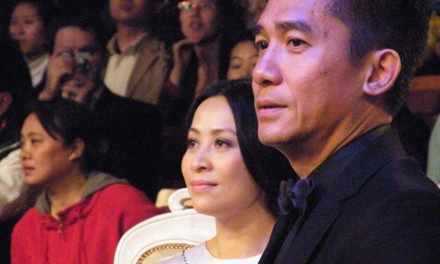 Lưu Gia Linh đăng ảnh gợi cảm giữa tin đồn Lương Triều Vỹ ngoại tình - 5 Lưu Gia Linh đăng ảnh gợi cảm giữa tin đồn Lương Triều Vỹ ngoại tình - 5