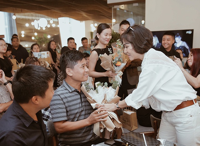Thu Minh lần đầu công khai ảnh con trai - 8 Thu Minh lần đầu công khai ảnh con trai - 8