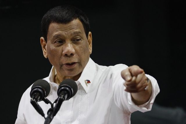 Tổng thống Philippines treo thưởng để bắt 1.000 tù nhân được phóng thích nhầm - 1