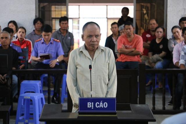 Nghi ngờ chị vợ lấn đất, em rể dùng cây đánh tử vong - 1 Nghi ngờ chị vợ lấn đất, em rể dùng cây đánh tử vong - 1