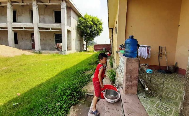 Trường được đầu tư 7 tỷ đồng dở dang, hàng trăm trẻ thiếu phòng học - 8 Trường được đầu tư 7 tỷ đồng dở dang, hàng trăm trẻ thiếu phòng học - 8