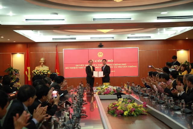 Bộ Thông tin và Truyền thông công bố quyết định bổ nhiệm cho Tân Thứ trưởng Phạm Anh Tuấn