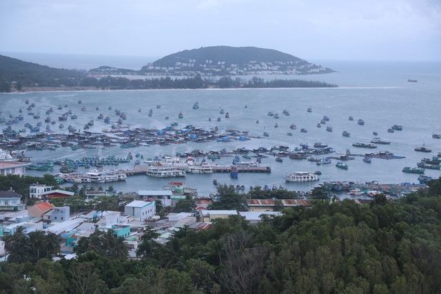 Bãi biển Phú Quốc mùa mưa - “Nàng thơ” trong trẻo - 1 Bãi biển Phú Quốc mùa mưa - “Nàng thơ” trong trẻo - 1