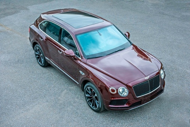Bentayga V8 phiên bản 100 năm đầu tiên tại Việt Nam do chính chủ nhân xây dựng cấu hình - 2 Bentayga V8 phiên bản 100 năm đầu tiên tại Việt Nam do chính chủ nhân xây dựng cấu hình - 2