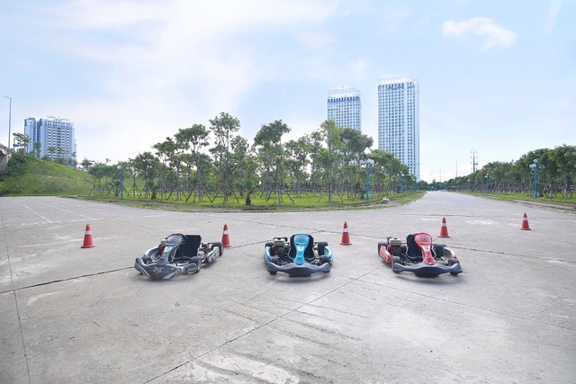 Trải nghiệm đua xe F1 thu nhỏ” ngay tại Hà Nội - 5 Trải nghiệm đua xe F1 thu nhỏ” ngay tại Hà Nội - 5