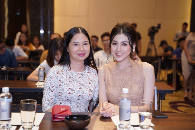 Viên sủi trắng da GluWhite - thực phẩm giúp hỗ trợ bảo vệ làn da của chị em phụ nữ sau 30 - 4 Viên sủi trắng da GluWhite - thực phẩm giúp hỗ trợ bảo vệ làn da của chị em phụ nữ sau 30 - 4