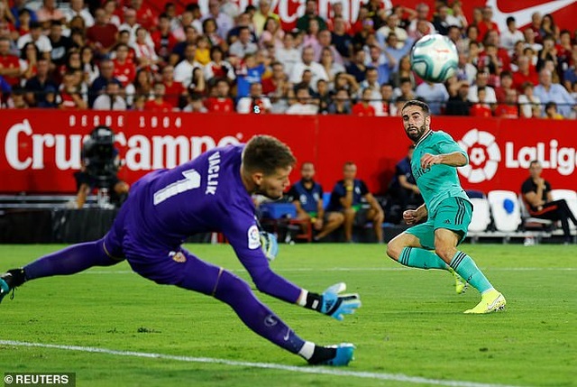 Benzema lập công, Real Madrid nhọc nhằn đánh bại Sevilla - 9 Benzema lập công, Real Madrid nhọc nhằn đánh bại Sevilla - 9