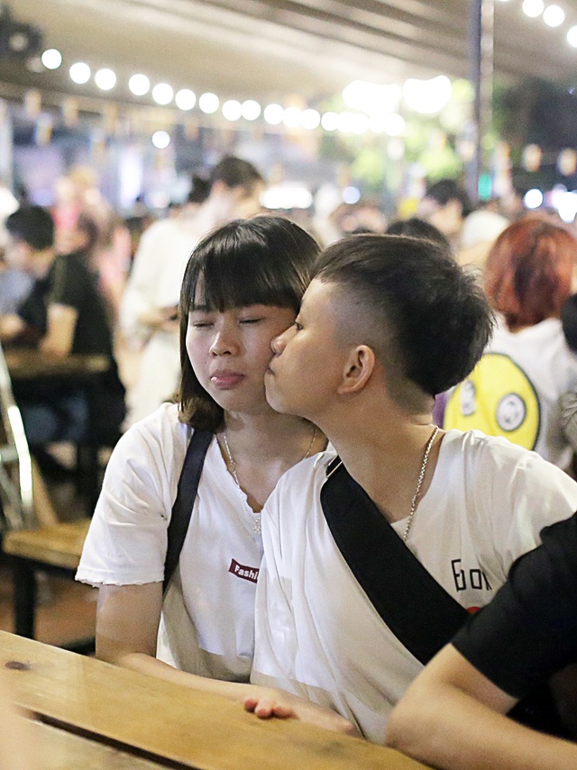 Hoa khôi chuyển giới tiếp lửa cộng đồng LGBT trong Ngày hội tự hào - 6 Hoa khôi chuyển giới tiếp lửa cộng đồng LGBT trong Ngày hội tự hào - 6