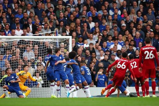 Những khoảnh khắc Liverpool vượt qua Chelsea ở Stamford Bridge - 4