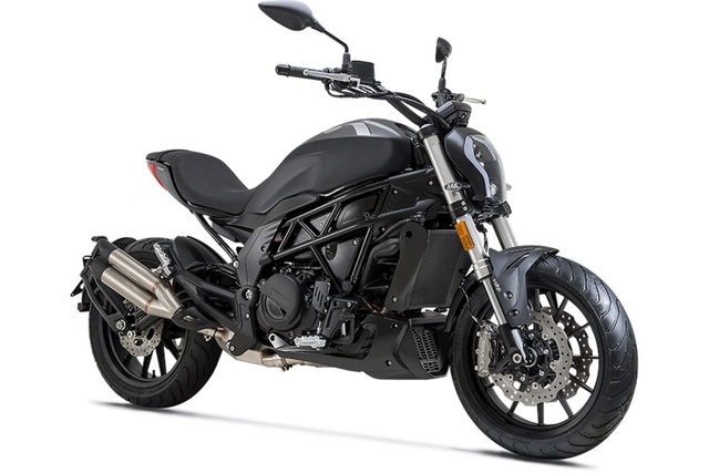 Benelli 502C - Phiên bản thu nhỏ của Ducati Diavel - 6