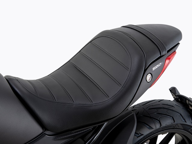 Benelli 502C - Phiên bản thu nhỏ của Ducati Diavel - 10