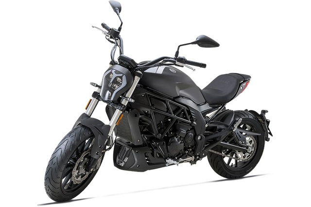 Benelli 502C - Phiên bản thu nhỏ của Ducati Diavel - 7