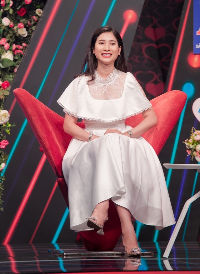 Thêm cô gái “gợi ý đi du lịch châu Âu trong show hẹn hò - 2 Thêm cô gái “gợi ý đi du lịch châu Âu trong show hẹn hò - 2