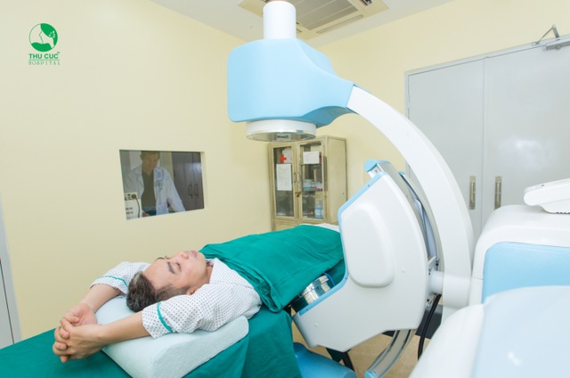 Bác sĩ chuyên khoa giải đáp về công nghệ trị sỏi thận, tiết niệu không phẫu thuật - 4 Bác sĩ chuyên khoa giải đáp về công nghệ trị sỏi thận, tiết niệu không phẫu thuật - 4