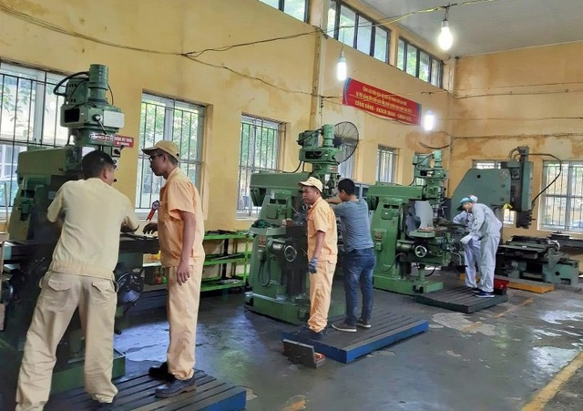 Lao động xuất khẩu về nước: Khó tìm việc làm với mức lương mong muốn - 1