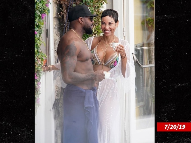 Nicole Murphy thừa nhận sai lầm khi hôn người có vợ - 3 Nicole Murphy thừa nhận sai lầm khi hôn người có vợ - 3