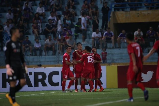 CLB Hà Nội 2-2 April 25: Trận hòa đáng tiếc - 11 CLB Hà Nội 2-2 April 25: Trận hòa đáng tiếc - 11