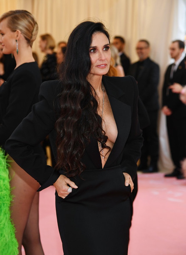 Demi Moore tiết lộ từng bị mất đứa con với Ashton Kutcher - 7 Demi Moore tiết lộ từng bị mất đứa con với Ashton Kutcher - 7