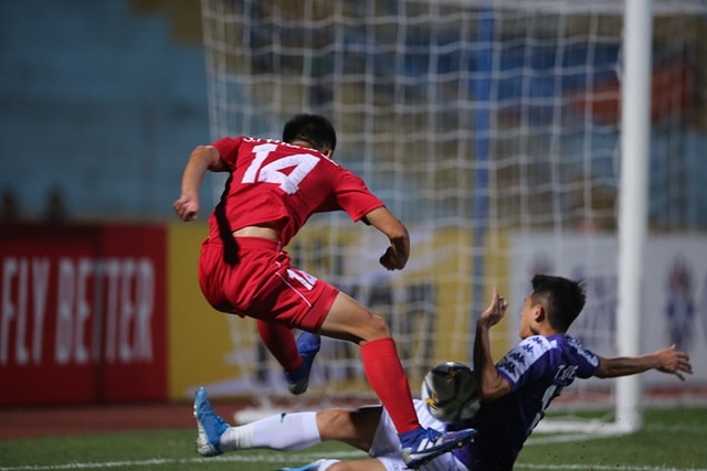 CLB Hà Nội 2-2 April 25: Trận hòa đáng tiếc - 6 CLB Hà Nội 2-2 April 25: Trận hòa đáng tiếc - 6