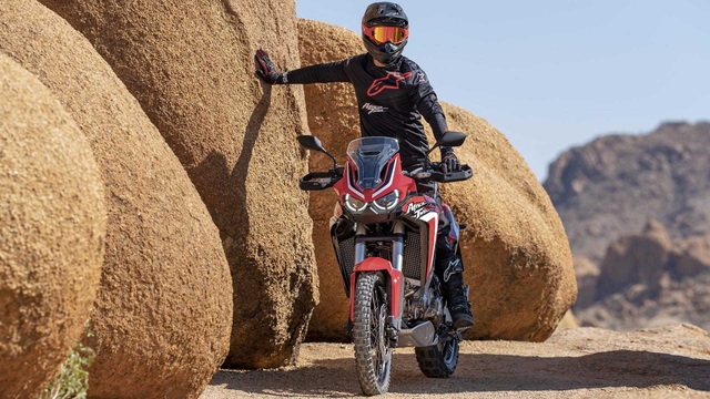 Honda nâng cấp Africa Twin, quyết cạnh tranh BMW và KTM - 9