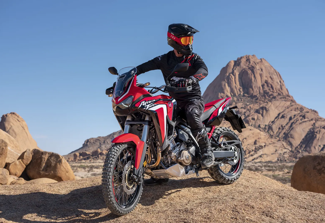 Honda nâng cấp Africa Twin, quyết cạnh tranh BMW và KTM - 2