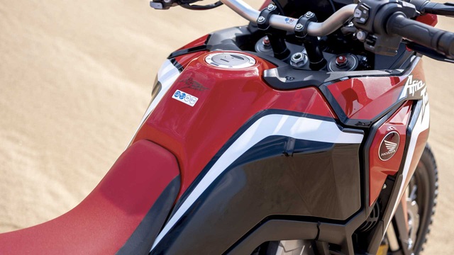 Honda nâng cấp Africa Twin, quyết cạnh tranh BMW và KTM - 4