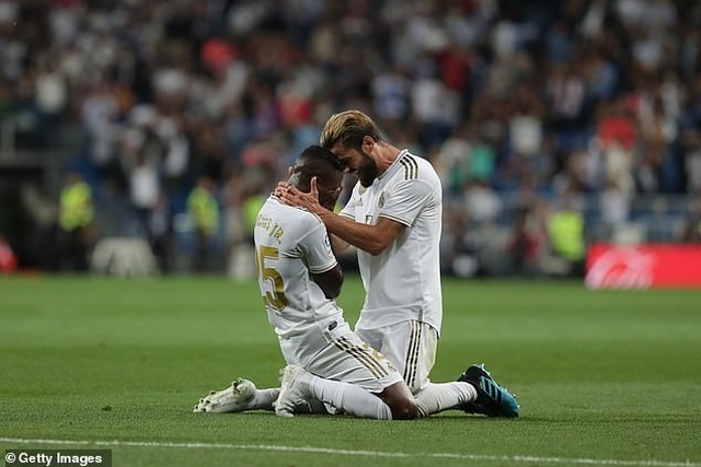 Đánh bại Osasuna, Real Madrid vươn lên dẫn đầu bảng La Liga - 3 Đánh bại Osasuna, Real Madrid vươn lên dẫn đầu bảng La Liga - 3